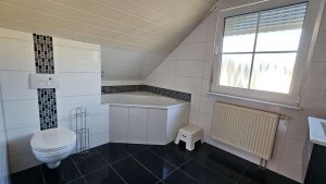 Tageslichtvollbad 1. OG