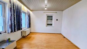 Schlafzimmer mit Ankleide