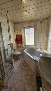 Tageslichtvollbad 1. OG