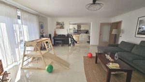 Wohnbereich mit offener EBK