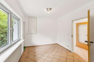 Küche mit Sitzmöglichkeit