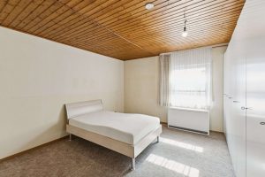 Schlafzimmer DG